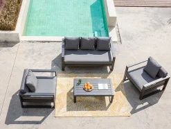 Conjunto De Jardim Em Aluminio: Um Sofá De 3 Lugares, 2 Cadeiroes E Uma Mesa De Centro - Molokai