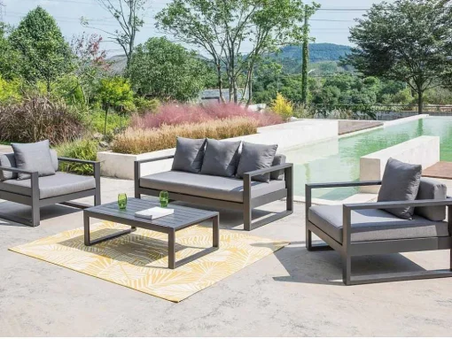 Conjunto De Jardim Em Aluminio: Um Sofá De 3 Lugares, 2 Cadeiroes E Uma Mesa De Centro - Molokai