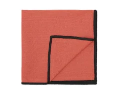 Conjunto Toalha + 4 Guardanapos De Mesa Em Linho E Algodao, Borda Preta, Terracota, 170 X 250 Cm - Borina