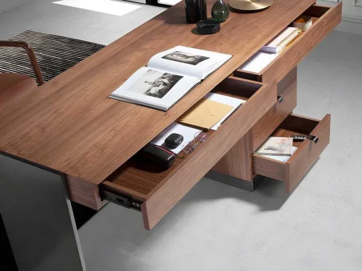 Mesa De Escritório Em Nogueira E Aco 3237
