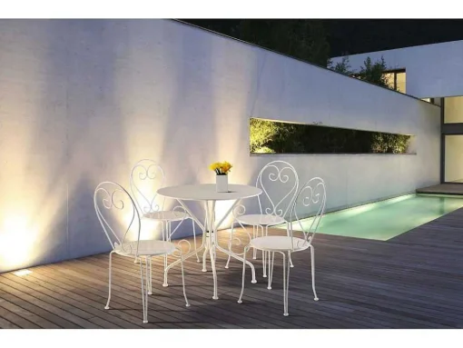 Sala De Jantar De Jardim Em Metal Estilo Ferro Forjado: Uma Mesa E 4 Cadeiras Brancas - Guermantes