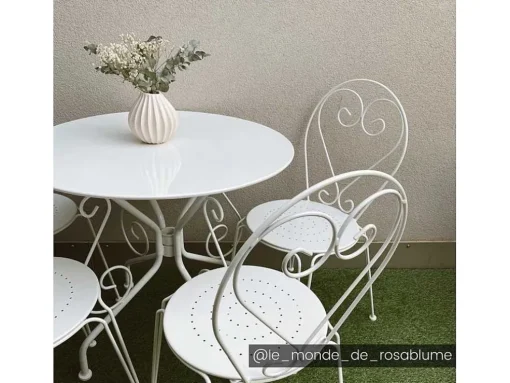 Sala De Jantar De Jardim Em Metal Estilo Ferro Forjado: Uma Mesa E 4 Cadeiras Brancas - Guermantes