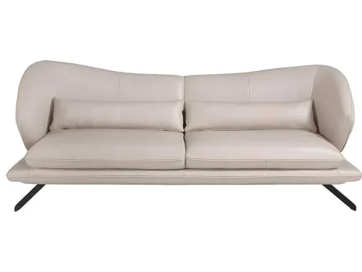 Sofá De 3 Lugares Em Couro E Almofadas Decorativas 6146