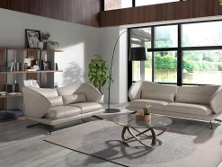 Sofá De 3 Lugares Em Couro E Almofadas Decorativas 6146
