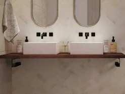 Suporte Suspenso Em Teca Escura Com Esquadros De Fixacao Pretos De 150 X 50 Cm - Sukawati