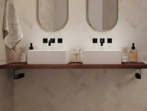 Suporte Suspenso Em Teca Escura Com Esquadros De Fixacao Pretos De 150 X 50 Cm - Sukawati